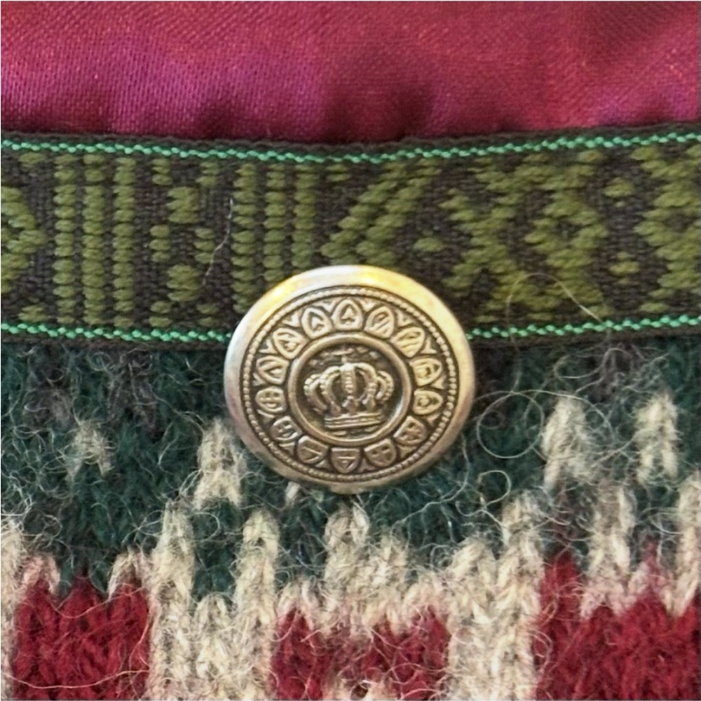Steller Handcrafted Goods Nordic Sweater Crossbody Purse Green/Gray/Burgundy - Picture 8 of 10